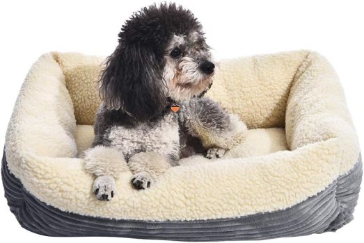 AmazonBasics Warming Pet Bed