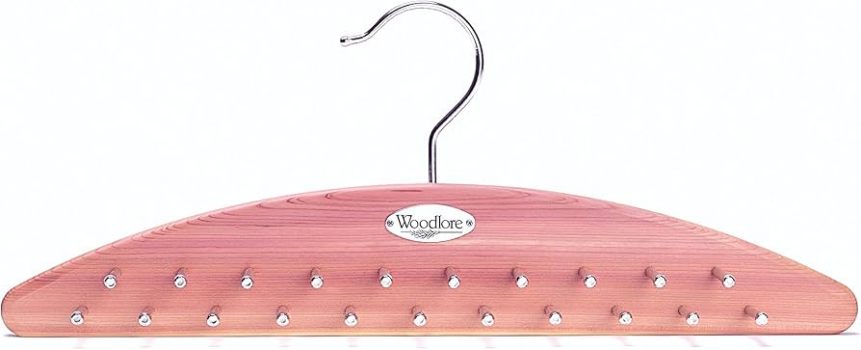 Woodlore Cedar Tie Rack